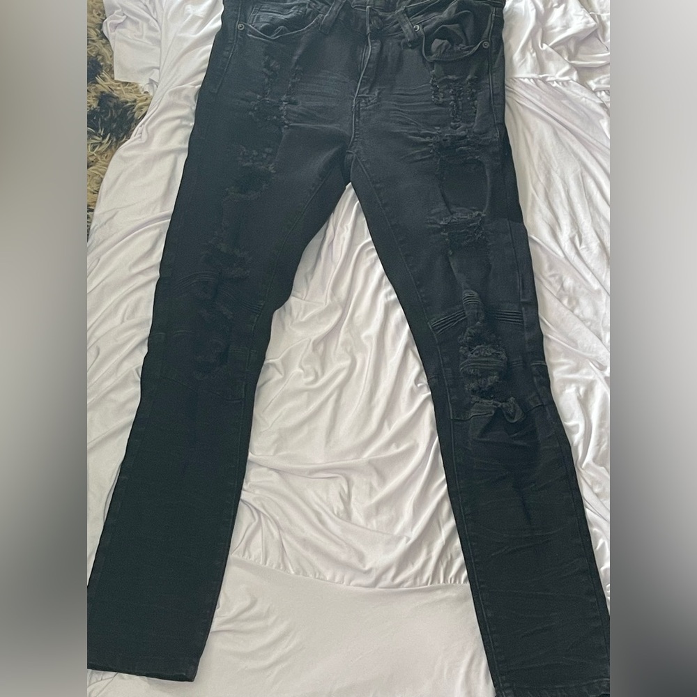 Stylish Black Distressed Men Jeans